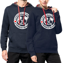 Sweat capuche à motifs unisexe bleu marine et rouge tartan Le prolo se tue à la tâche (Slogans engagés)