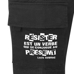 Short cargo homme noir Résister est un verbe qui  se conjugue au présent (Slogans engagés)