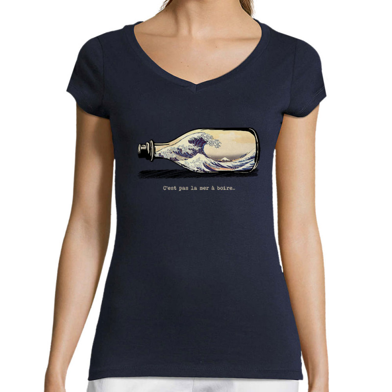 T-shirt femme col V bleu marine Pas la mer à boire Hokusaï (Gondrax,Hokusaï,Musée)