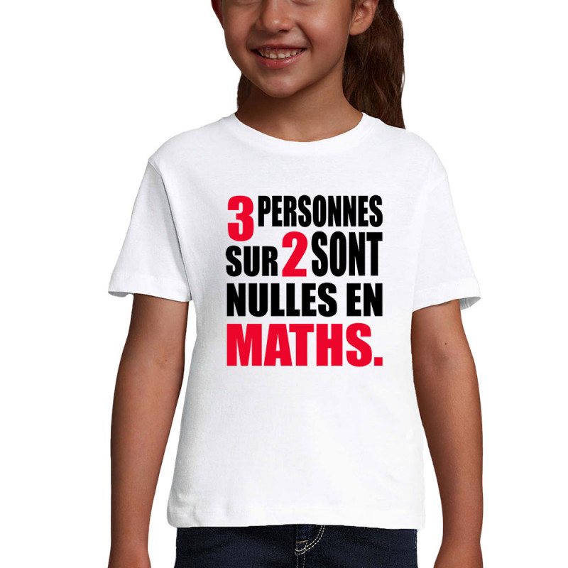 T-shirt fillette blanc 3 personnes sur 2 (Franck,Humour,Slogans Débiles,Des chiffres et des lettres,Devoirs de vacances)