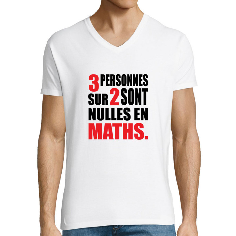 T-shirt homme col V blanc 3 personnes sur 2 (Franck,Humour,Slogans Débiles,Des chiffres et des lettres,Devoirs de vacances)