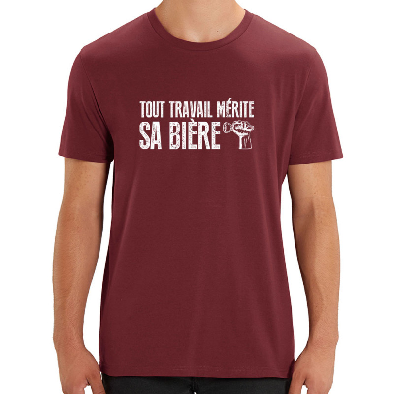 T-shirt homme coton bio bordeaux Tout travail mérite sa bière (Andy,Alcool,Slogans Débiles)