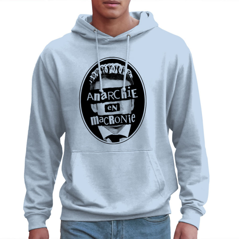 Sweat homme à capuche bleu ciel Anarchie en Macronie (Gondrax,Slogans engagés,Humour)